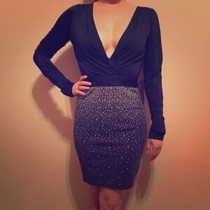 Black Long Sleeve V-Neck Rhinestone Pencil Dress